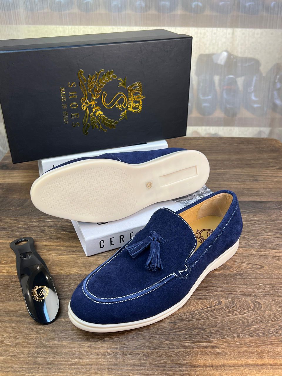 Chaussure homme de type mocassin à pampilles (Copie)