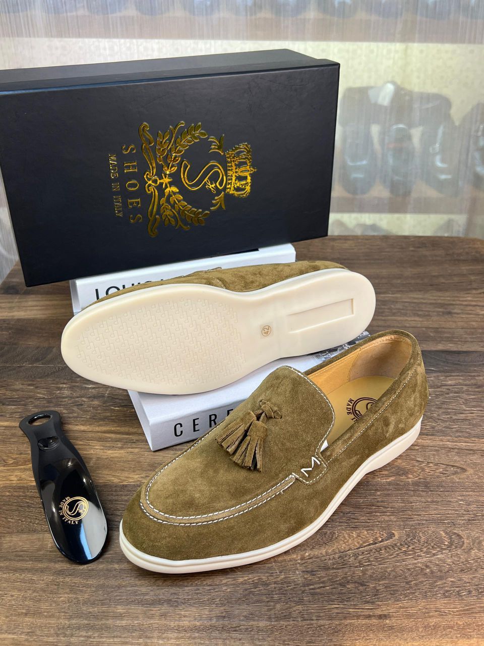 Chaussure homme de type mocassin à pampilles (Copie)