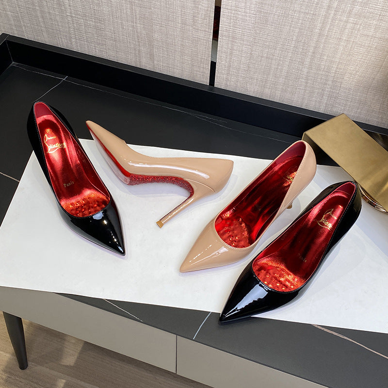 Escarpins à talon aiguille – Noir & Nude, finition brillante